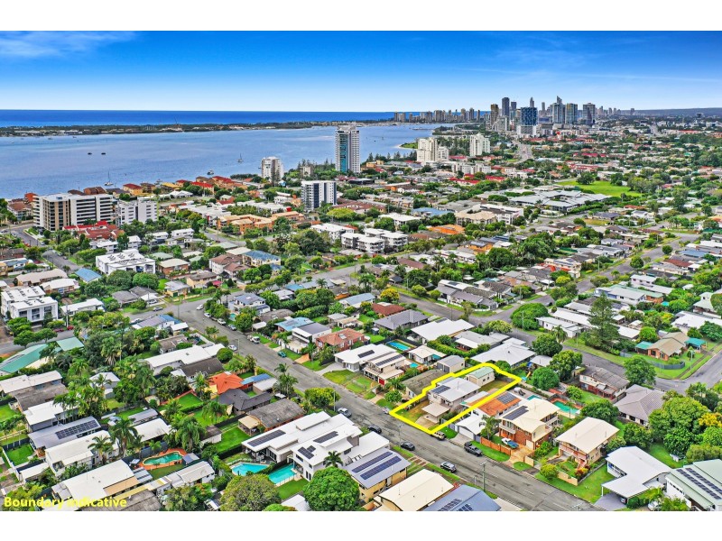 25 Reynolds Avenue, Labrador QLD 4215