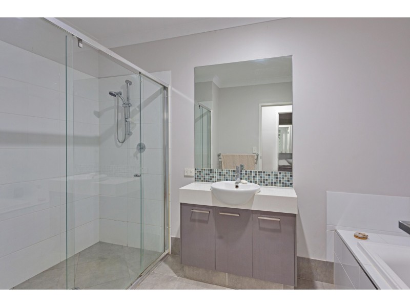 31 Lysterfield Rise, Upper Coomera QLD 4209