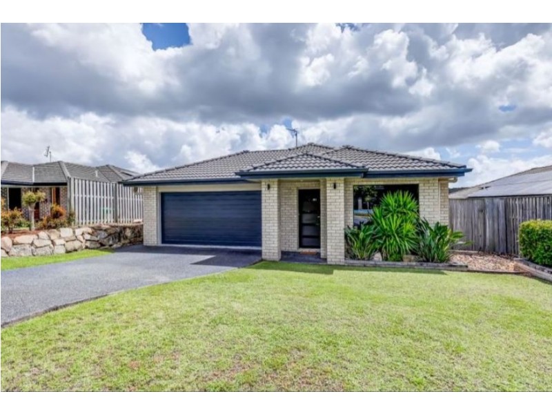 71 McAuley Parade, Pacific Pines QLD 4211