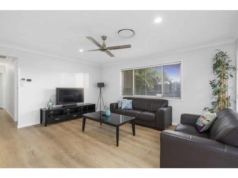 33 McCowan Street, Ashmore QLD 4214