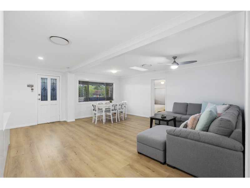 33 McCowan Street, Ashmore QLD 4214