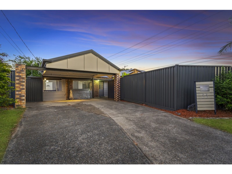 33 McCowan Street, Ashmore QLD 4214