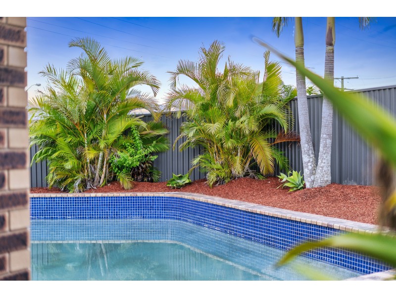 33 McCowan Street, Ashmore QLD 4214