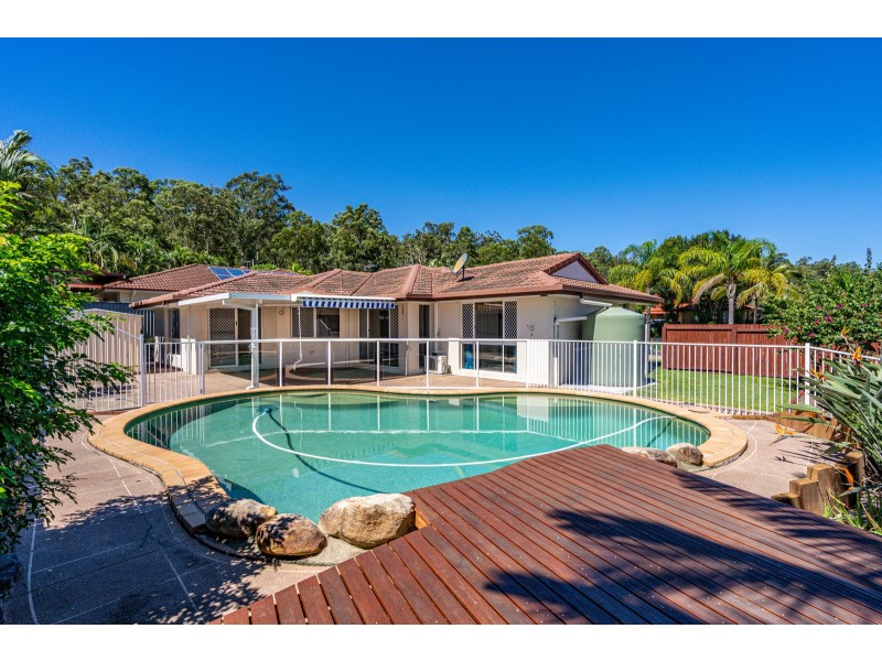 8 Woodstock Court, Parkwood QLD 4214