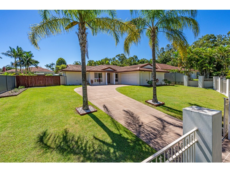 8 Woodstock Court, Parkwood QLD 4214