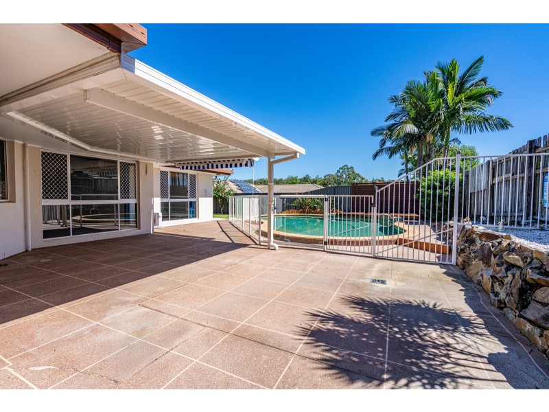 8 Woodstock Court, Parkwood QLD 4214