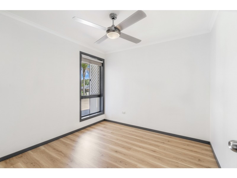 8 Woodstock Court, Parkwood QLD 4214