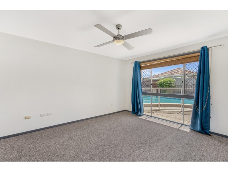 8 Woodstock Court, Parkwood QLD 4214