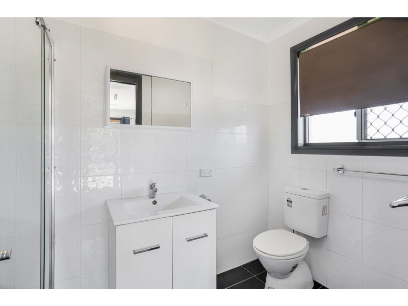 8 Woodstock Court, Parkwood QLD 4214