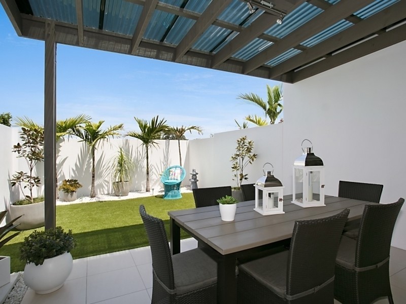 81 The Gardenway, Robina QLD 4226