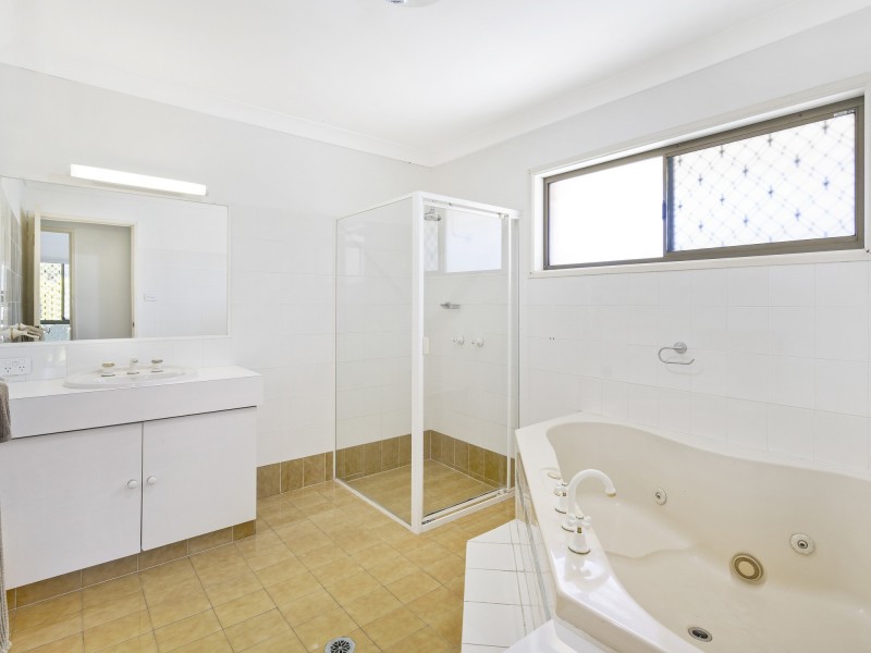 71 Witt Avenue, Carrara QLD 4211