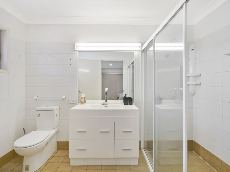 71 Witt Avenue, Carrara QLD 4211