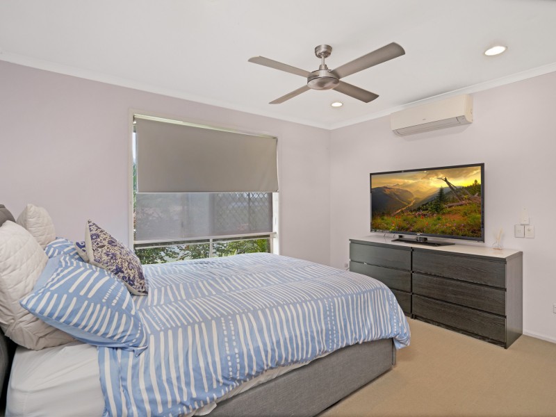 22 Paul Court, Carrara QLD 4211