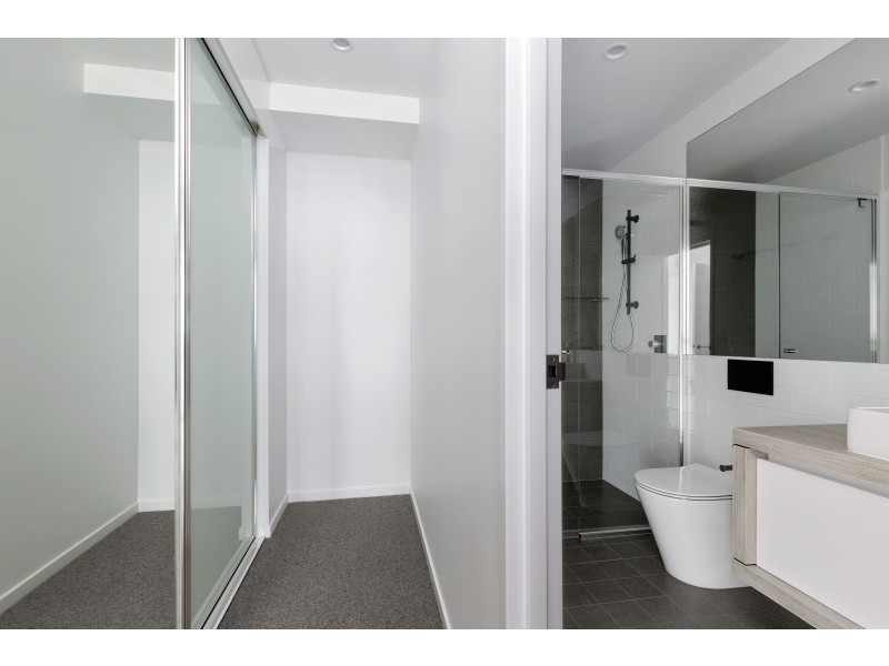 87/72 The Esplanade, Burleigh Heads QLD 4220