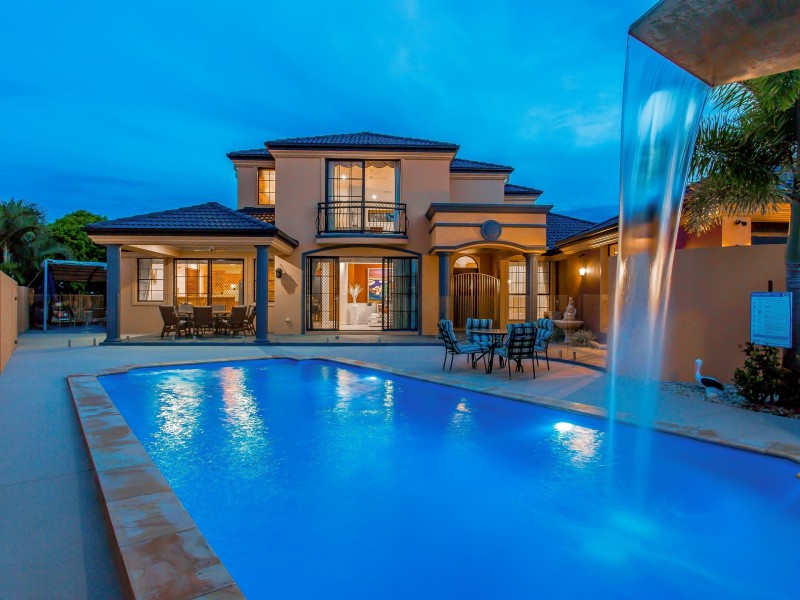 64 Peach Drive, Robina QLD 4226