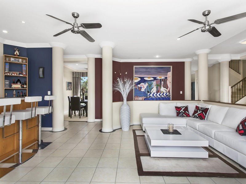 64 Peach Drive, Robina QLD 4226