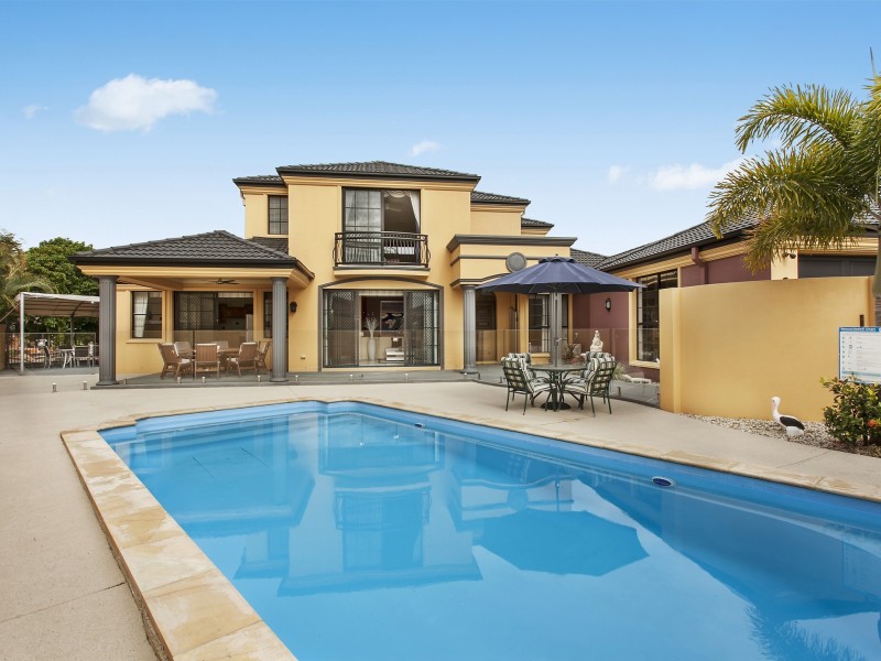 64 Peach Drive, Robina QLD 4226