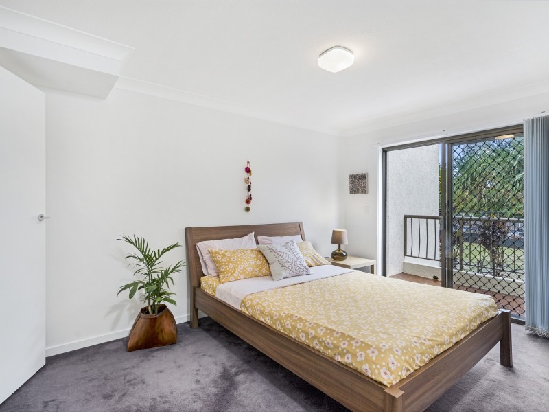 7/22 Wharf Road, Broadbeach QLD 4218