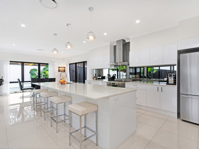 17 Greenview Place, Reedy Creek QLD 4227