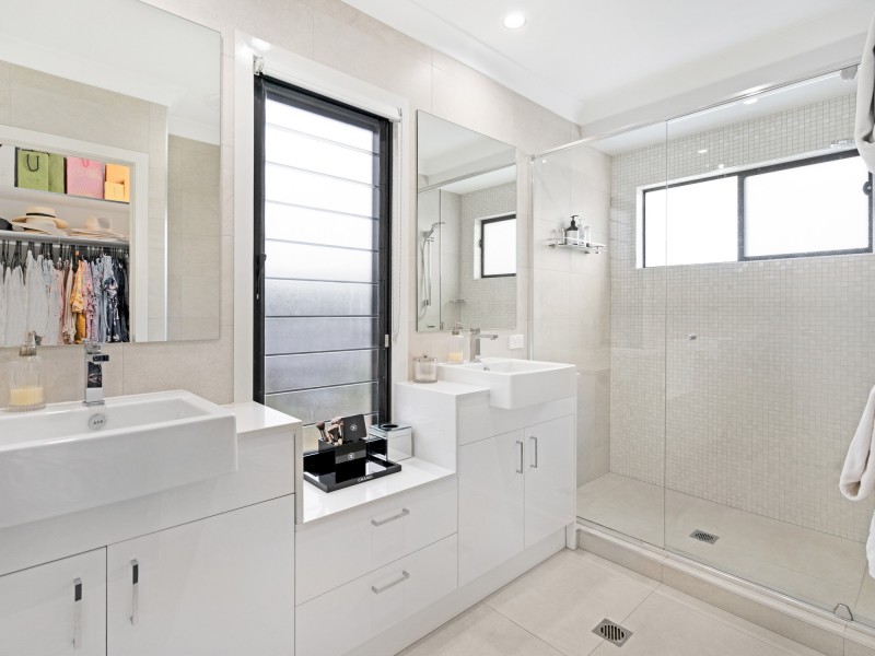 17 Greenview Place, Reedy Creek QLD 4227