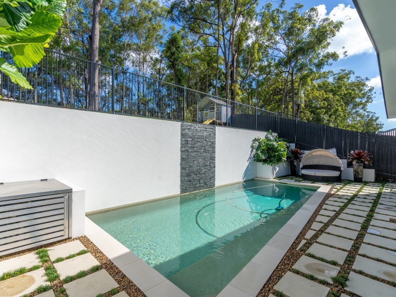 17 Greenview Place, Reedy Creek QLD 4227