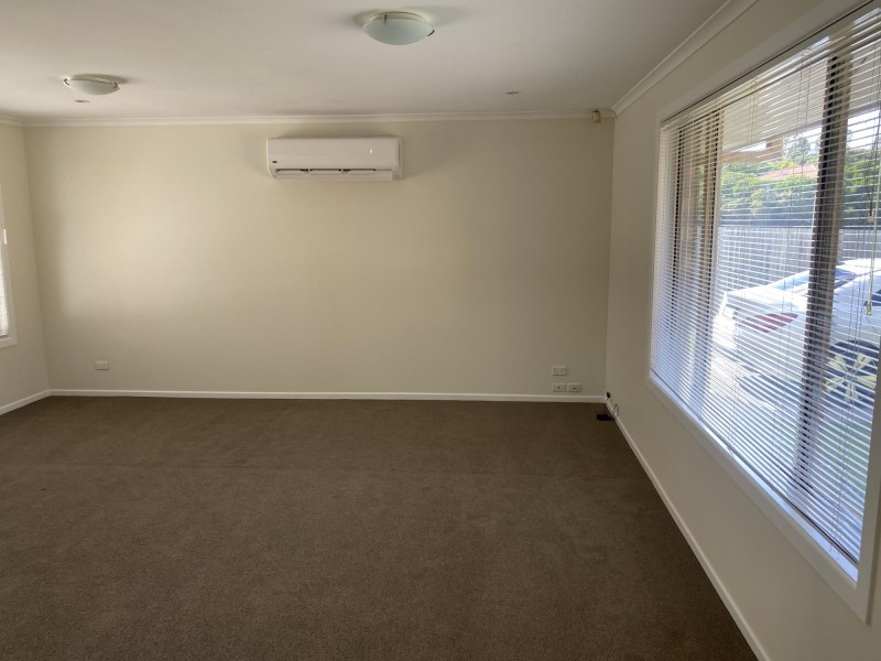 55 Universal Street, Pacific Pines QLD 4211