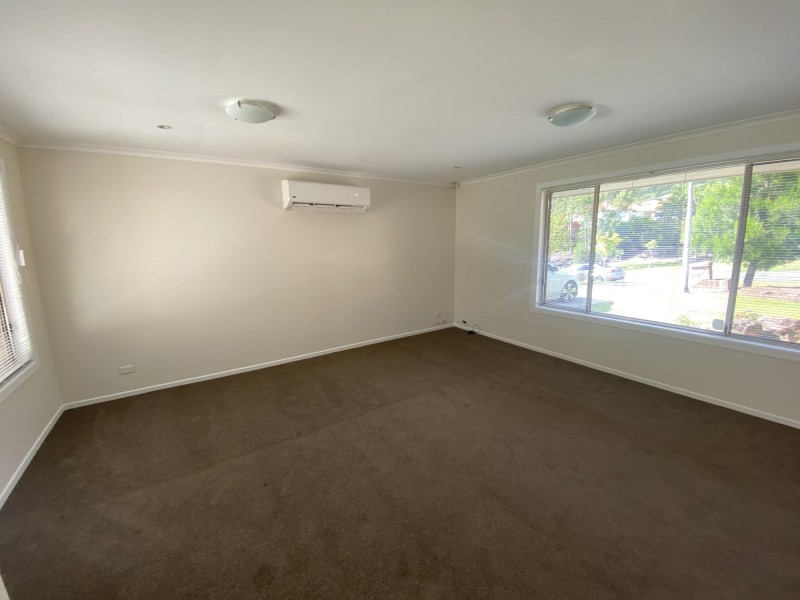 55 Universal Street, Pacific Pines QLD 4211