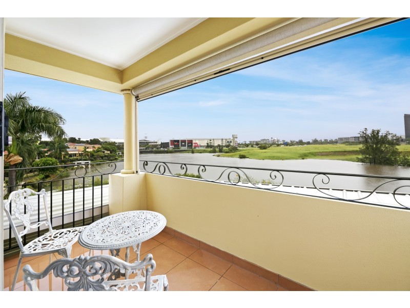 64/3 Robina Town Centre Drive, Robina QLD 4226