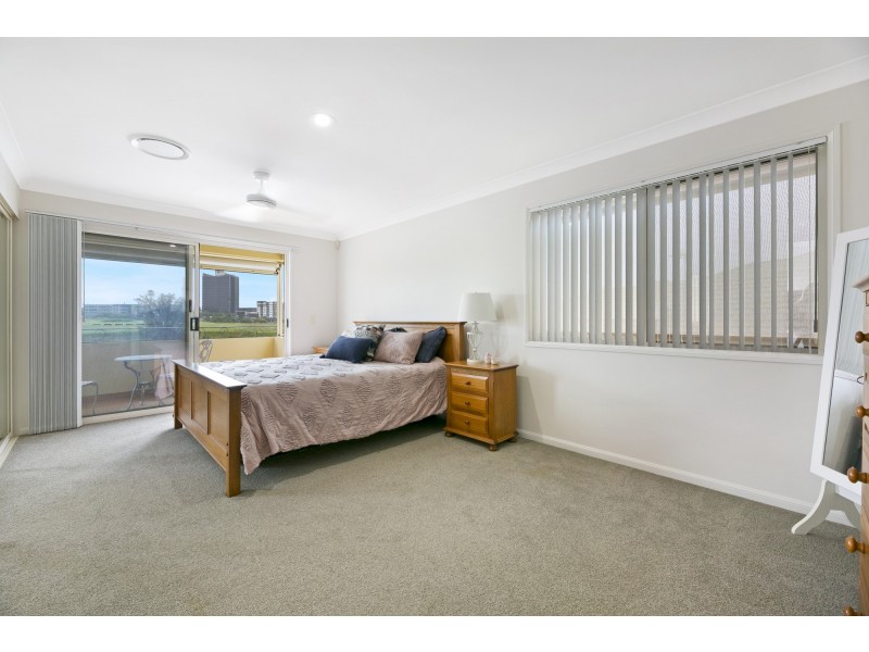 64/3 Robina Town Centre Drive, Robina QLD 4226