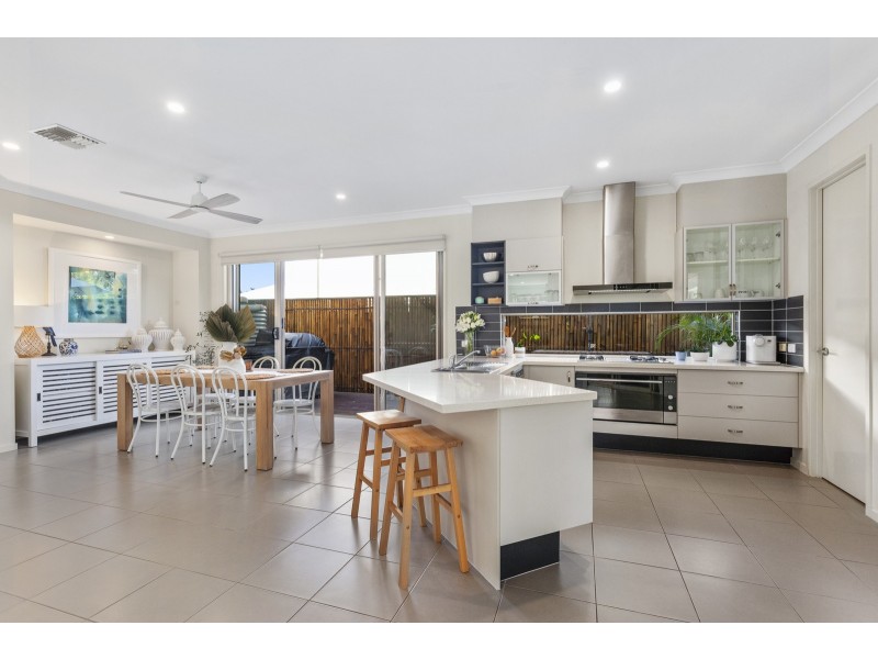 24 Rose Valley Drive, Upper Coomera QLD 4209
