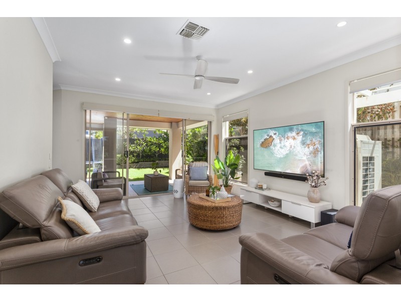 24 Rose Valley Drive, Upper Coomera QLD 4209