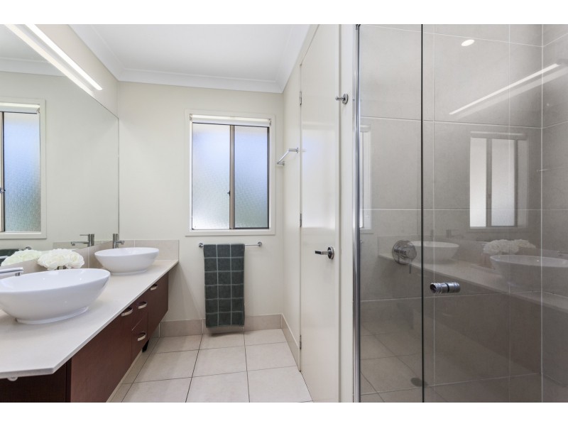 24 Rose Valley Drive, Upper Coomera QLD 4209