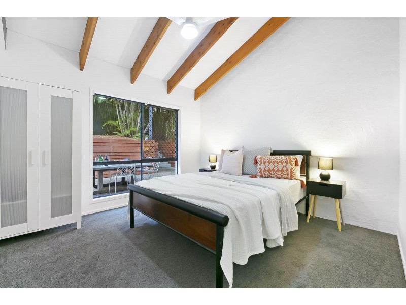 1/52 Bonogin Road, Mudgeeraba QLD 4213