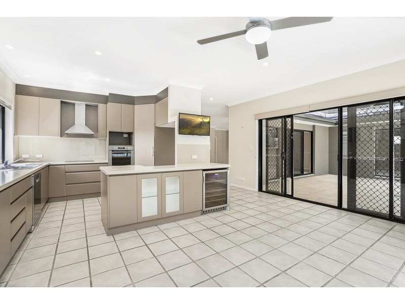 3 Morea Court, Varsity Lakes QLD 4227