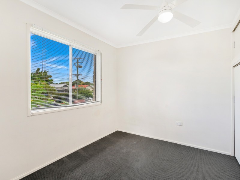 4/13 Central Street, Labrador QLD 4215