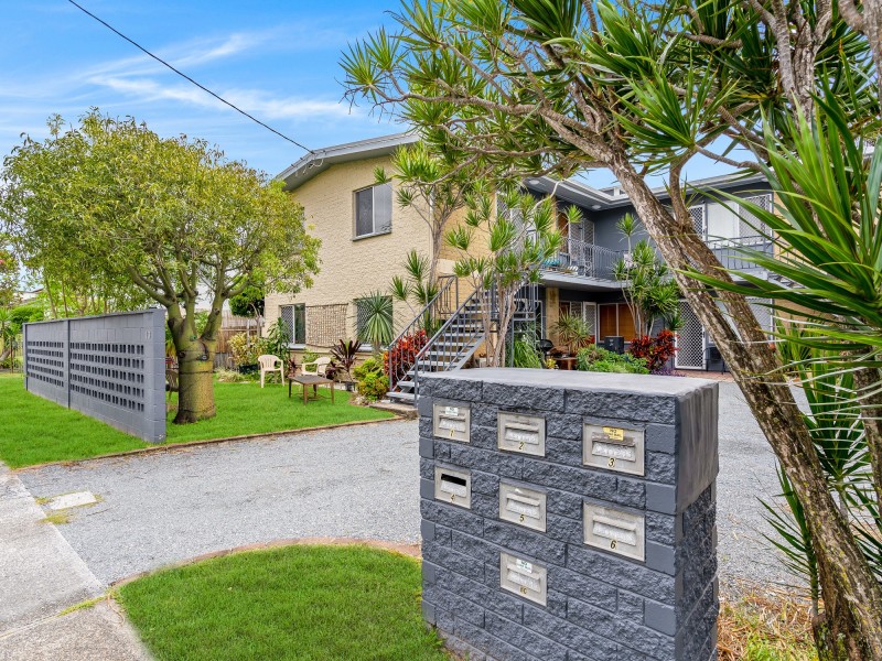 4/13 Central Street, Labrador QLD 4215