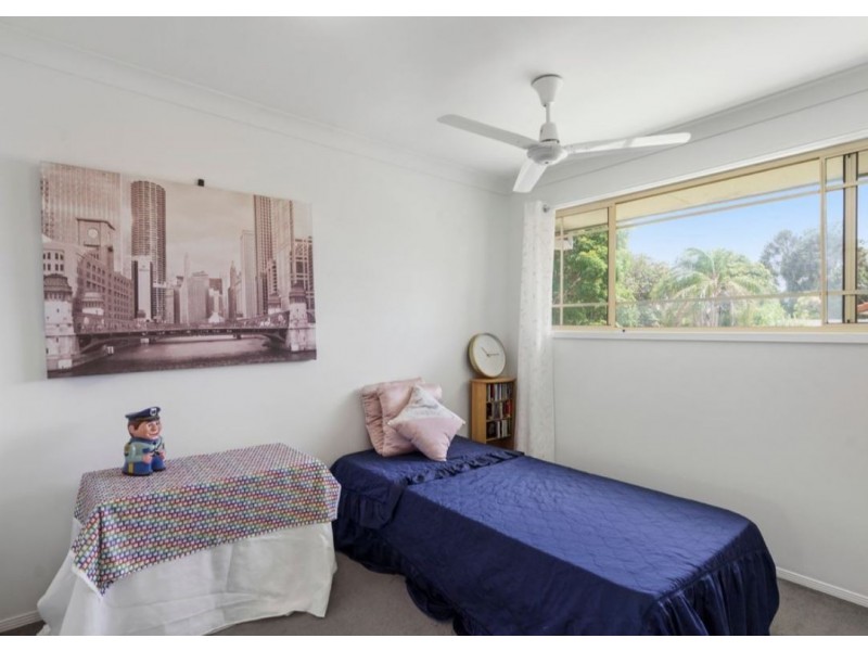 2/32 Government Road, Labrador QLD 4215