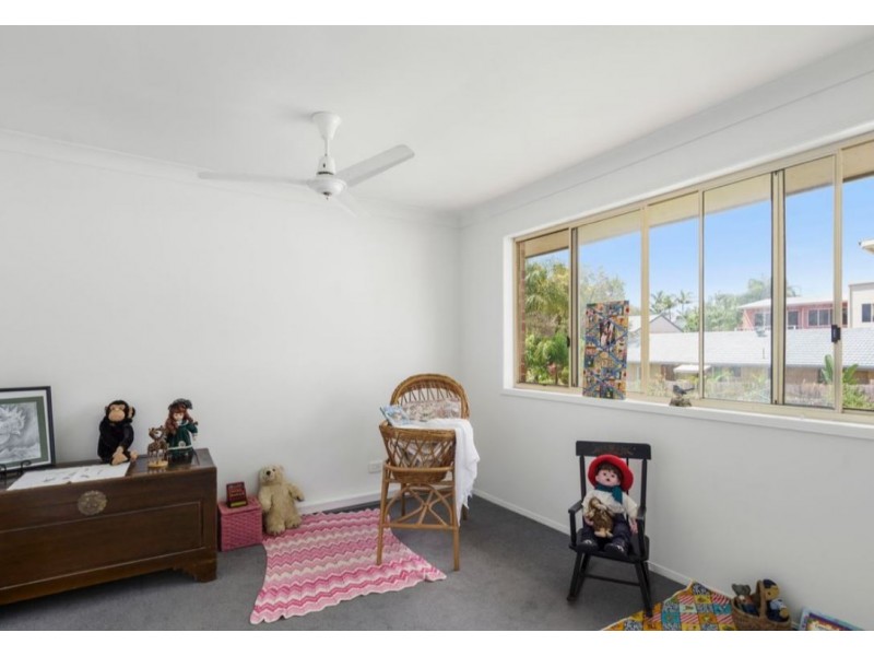 2/32 Government Road, Labrador QLD 4215