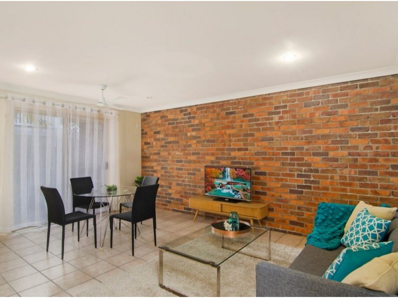 1/9 Railway Street, Mudgeeraba QLD 4213