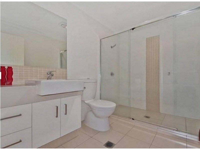 205/18 South Bay Drive, Varsity Lakes QLD 4227