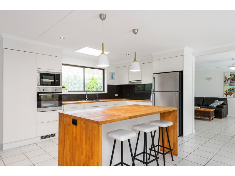 78 Nineteenth Avenue, Palm Beach QLD 4221