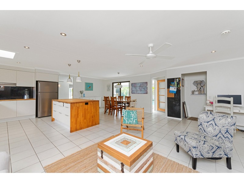 78 Nineteenth Avenue, Palm Beach QLD 4221