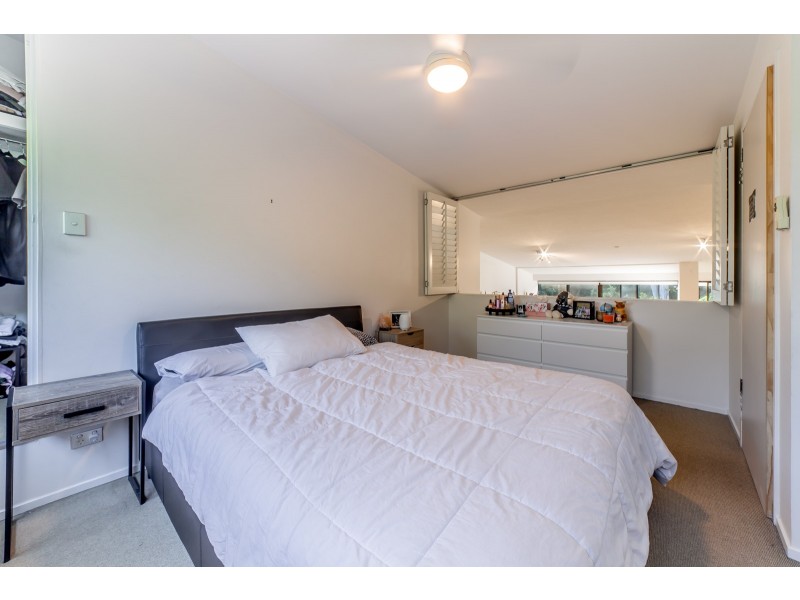 11/32-34 Rudd Street, Broadbeach Waters QLD 4218