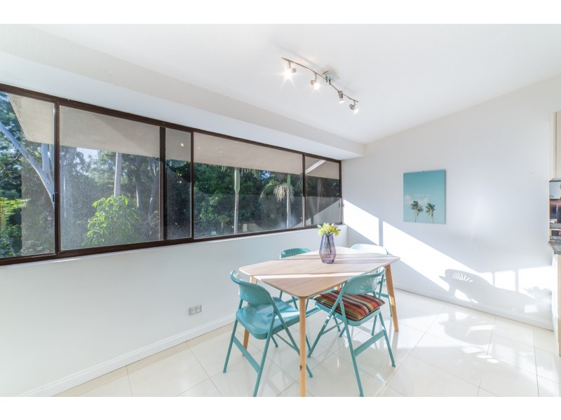 11/32-34 Rudd Street, Broadbeach Waters QLD 4218