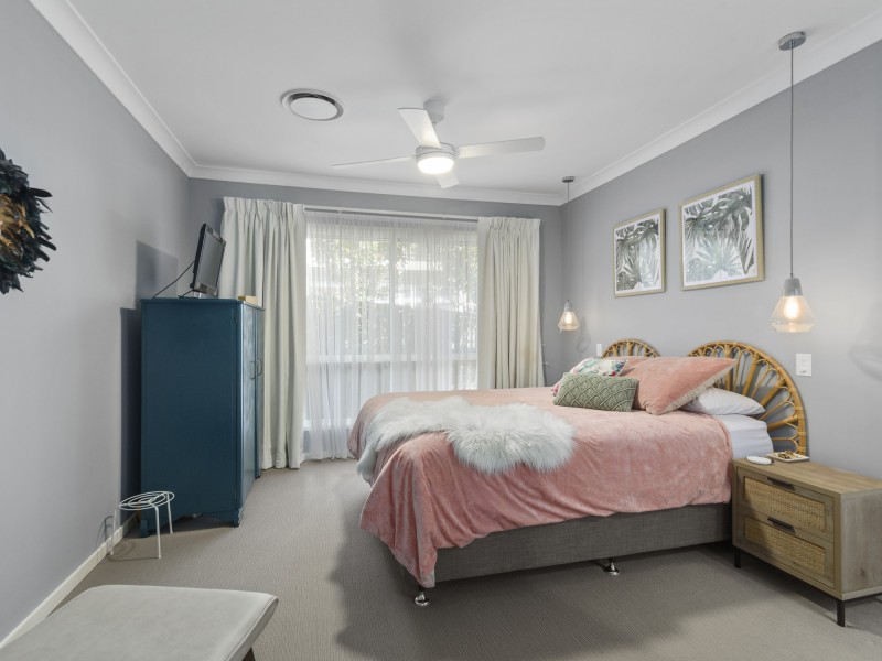 11 Barlee Court, Elanora QLD 4221