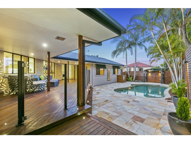 60 Sea Eagle Drive, Burleigh Waters QLD 4220