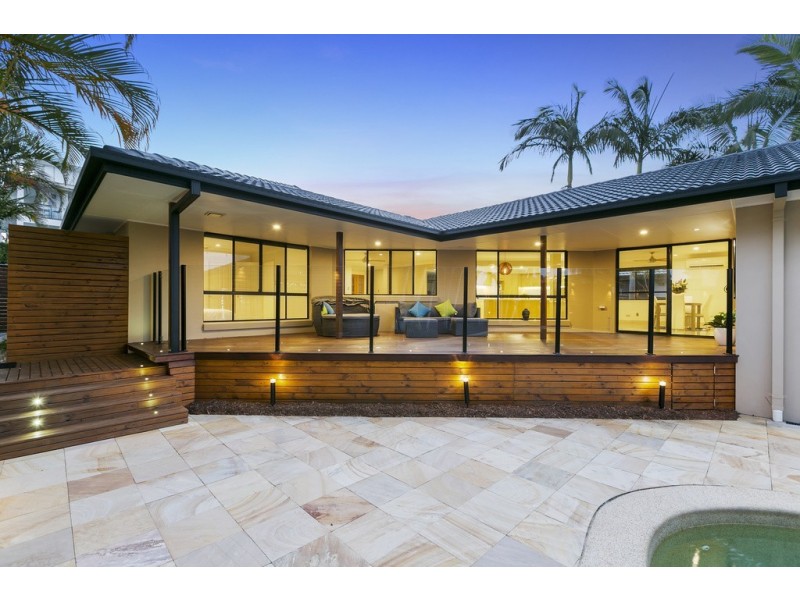 60 Sea Eagle Drive, Burleigh Waters QLD 4220