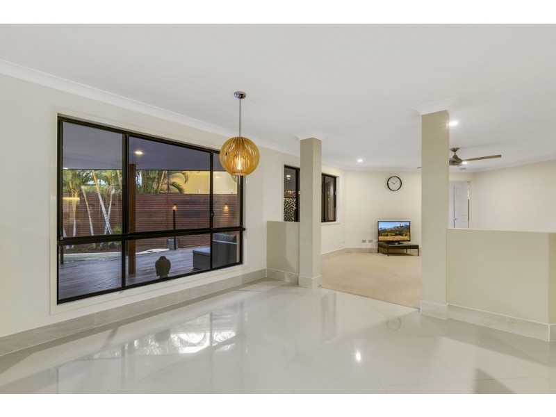 60 Sea Eagle Drive, Burleigh Waters QLD 4220