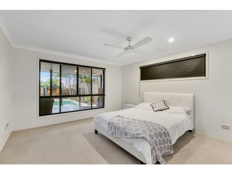 60 Sea Eagle Drive, Burleigh Waters QLD 4220
