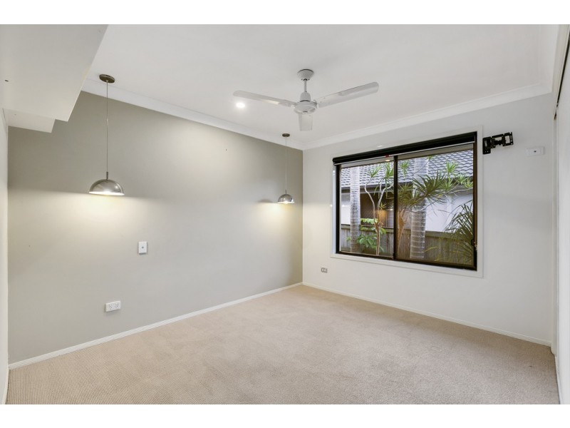 60 Sea Eagle Drive, Burleigh Waters QLD 4220